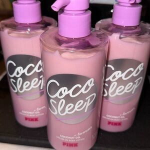 Women’s accessories